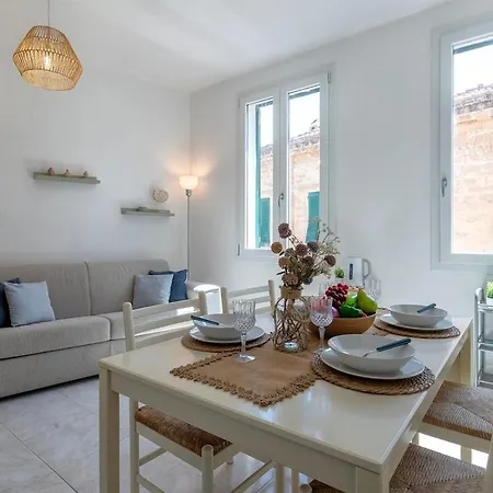 Nuras - Casa Aurelia Square View Old Town