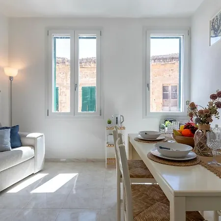 Nuras - Casa Aurelia Square View Old Town * Alghero