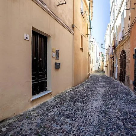 Nuras - Casa Aurelia Square View Old Town * Alghero
